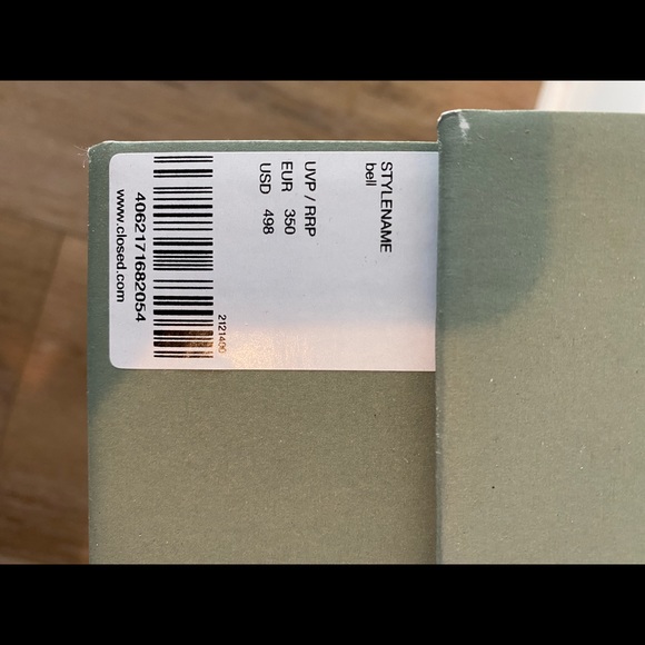 Closed Bell Loafer - Picture 6 of 6